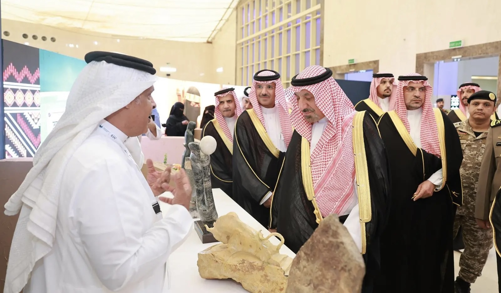 أوضح معالي نائب وزير الموارد البشرية والتنمية الاجتماعية للعمل، أن الحملة الوطنية للتدريب "وعد" في نسختها الثانية تأتي بمستهدفات طموحة لتنفيذ (3) ملايين فرصة تدريبية بحلول عام 2028، وتشمل الحملة عدة فعاليات رئيسة من ضمنها الملتقيات المناطقية